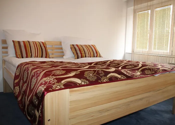 Alojamento de Acomodação e Pequeno-almoço Berr 3*