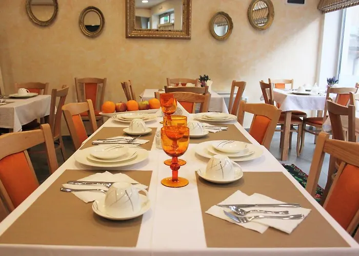 Alojamento de Acomodação e Pequeno-almoço Berr 3*